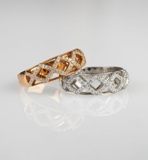Lattice Royale Bands